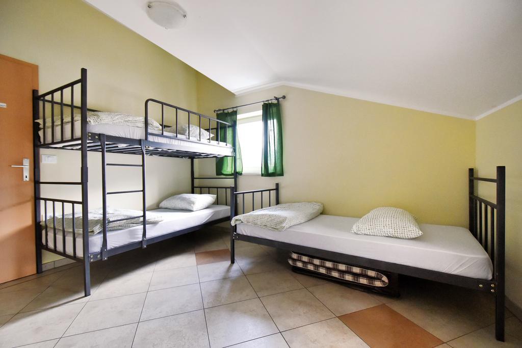 X Point Hostel *